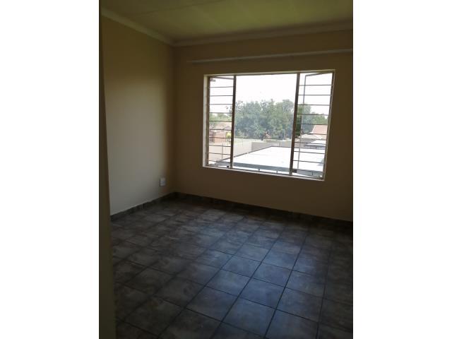 To Let 2 Bedroom Property for Rent in Vaalpark Free State